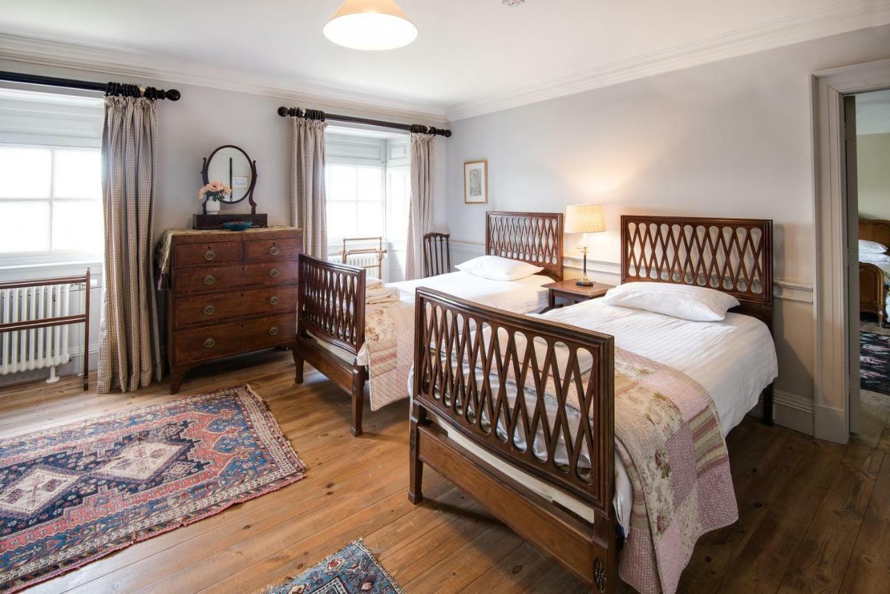 Merchant'S House - Large Two Floor Apartment!! Sleeps Up To 11 People, First Floor Available Separately, Sleeping 2 People At A Reduced Rate!!! 艾茅斯 外观 照片