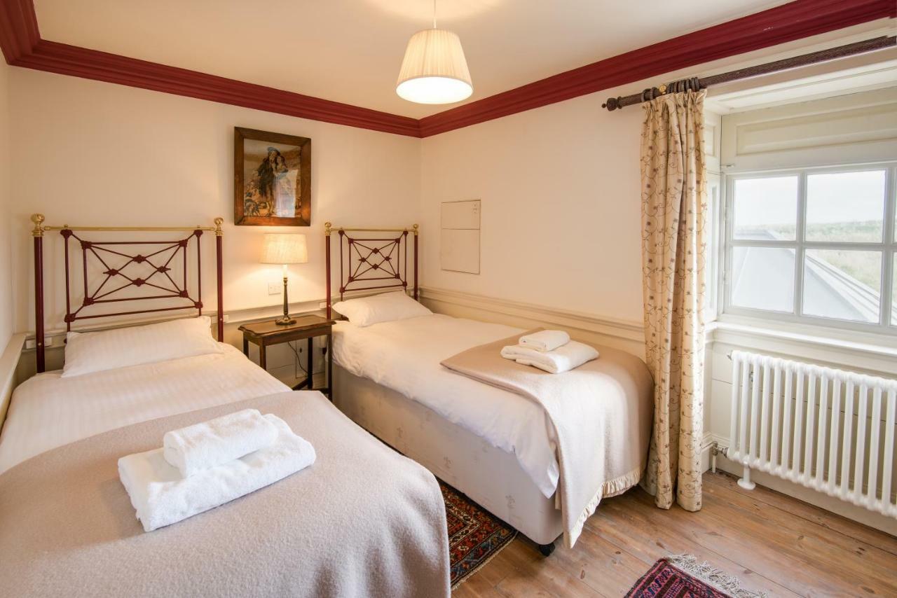 Merchant'S House - Large Two Floor Apartment!! Sleeps Up To 11 People, First Floor Available Separately, Sleeping 2 People At A Reduced Rate!!! 艾茅斯 外观 照片